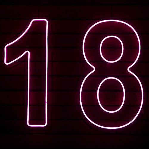 18 Neon Sign Hire In Pink